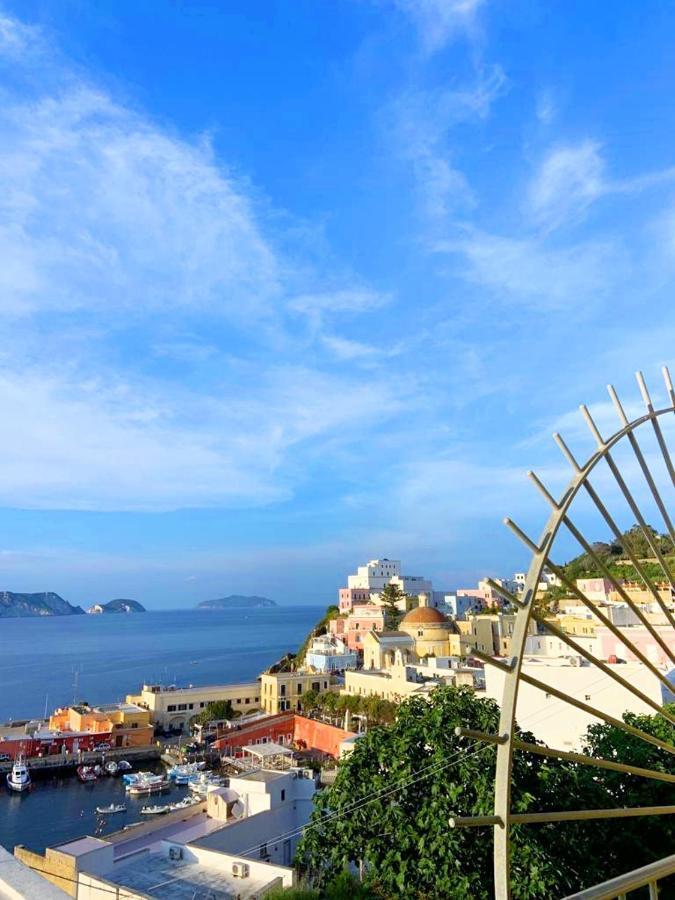Maridea - Camere con vista al Porto Ponza Esterno foto