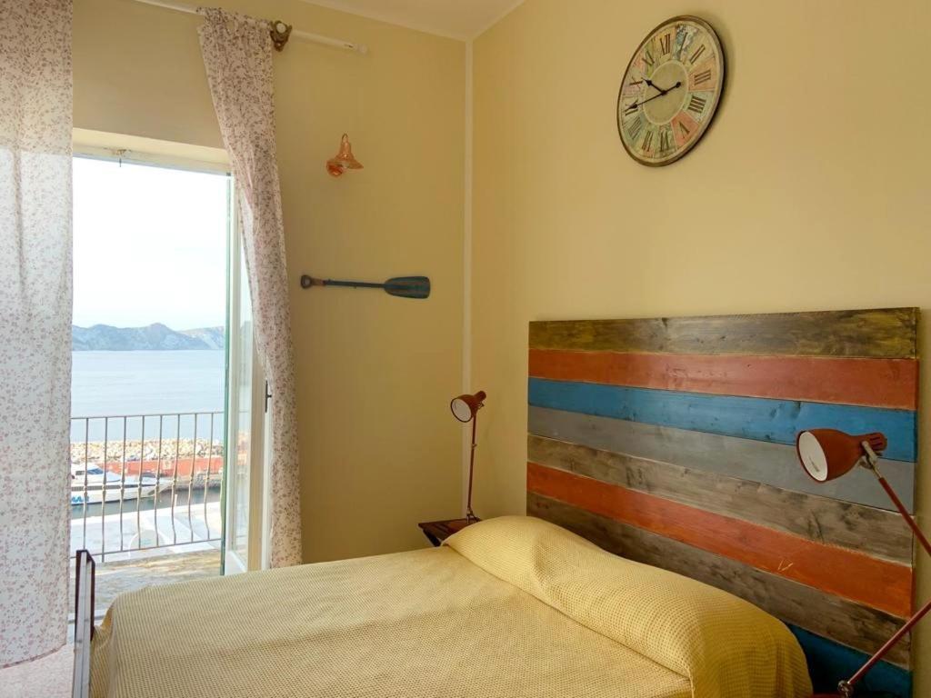Maridea - Camere con vista al Porto Ponza Esterno foto