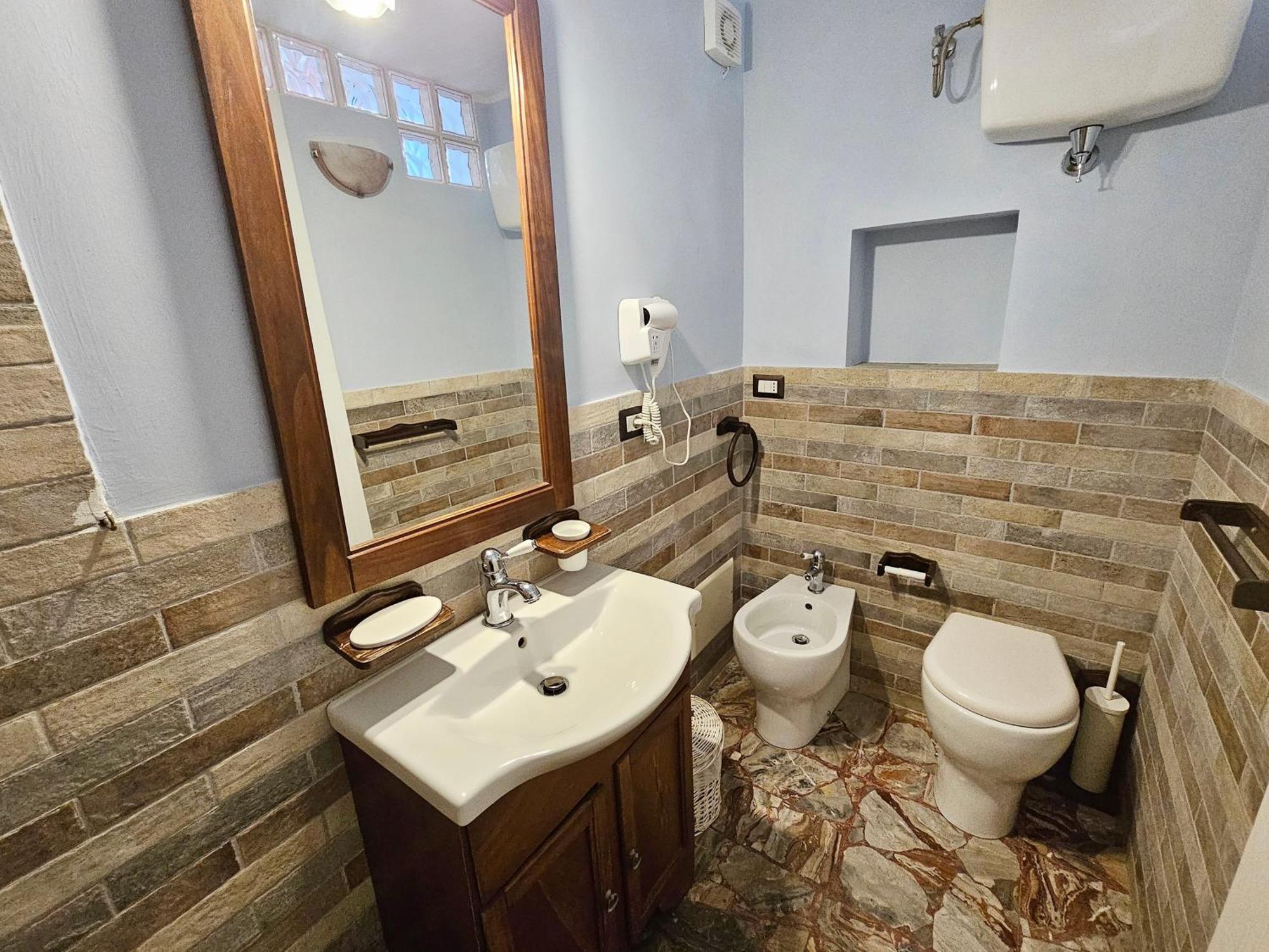 Maridea - Camere con vista al Porto Ponza Esterno foto