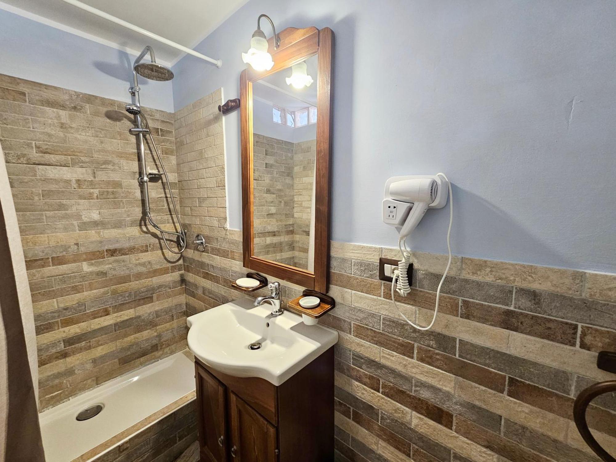 Maridea - Camere con vista al Porto Ponza Esterno foto
