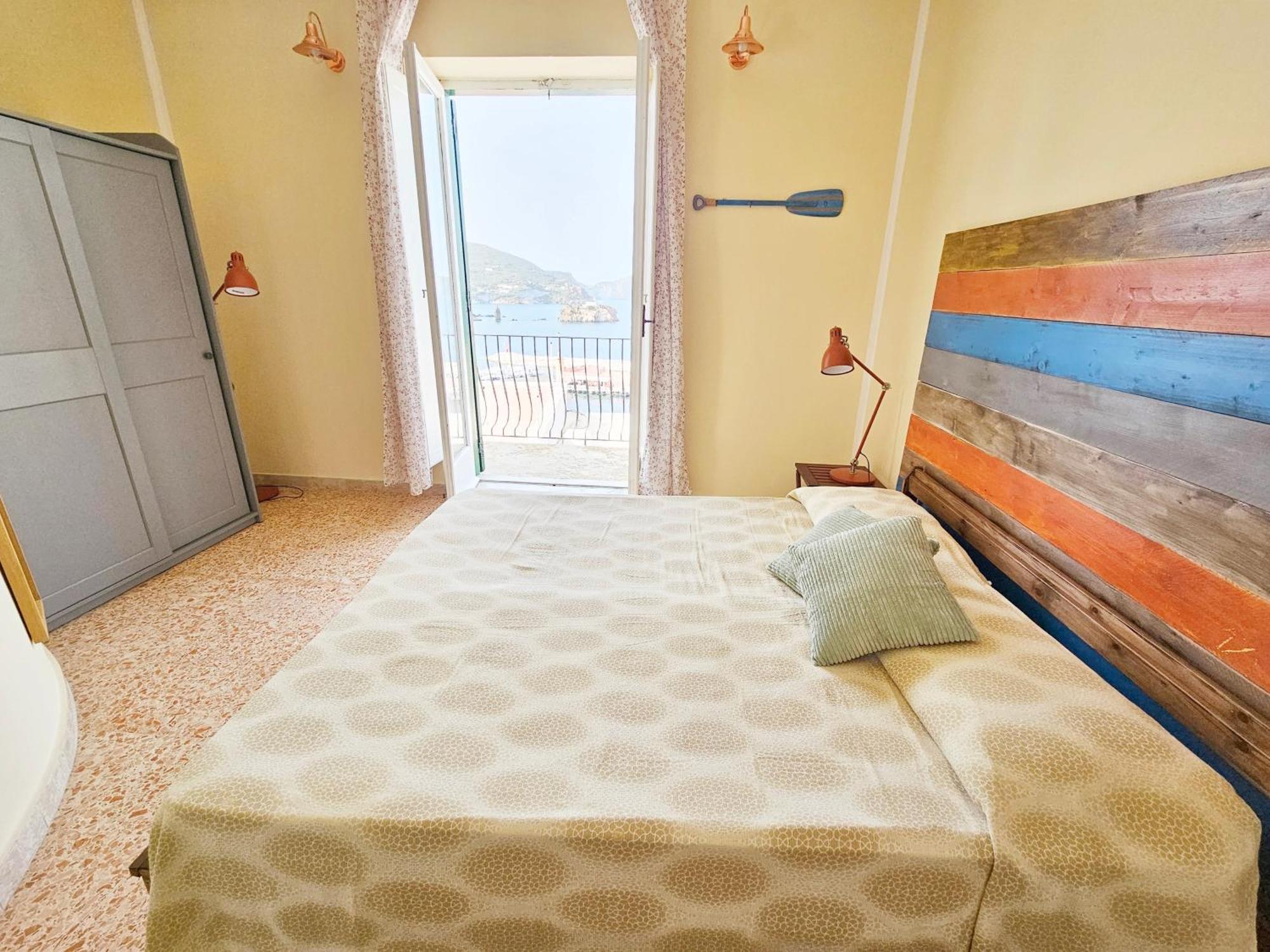 Maridea - Camere con vista al Porto Ponza Esterno foto
