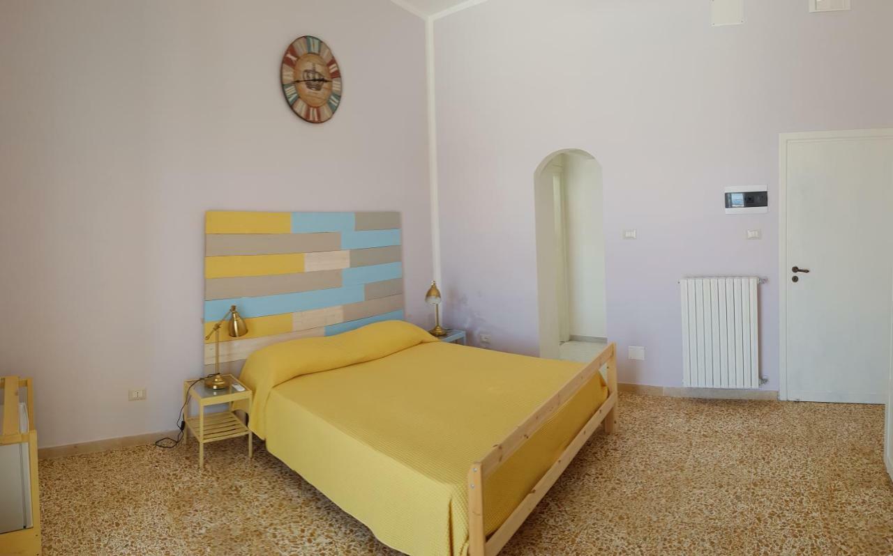 Maridea - Camere con vista al Porto Ponza Esterno foto